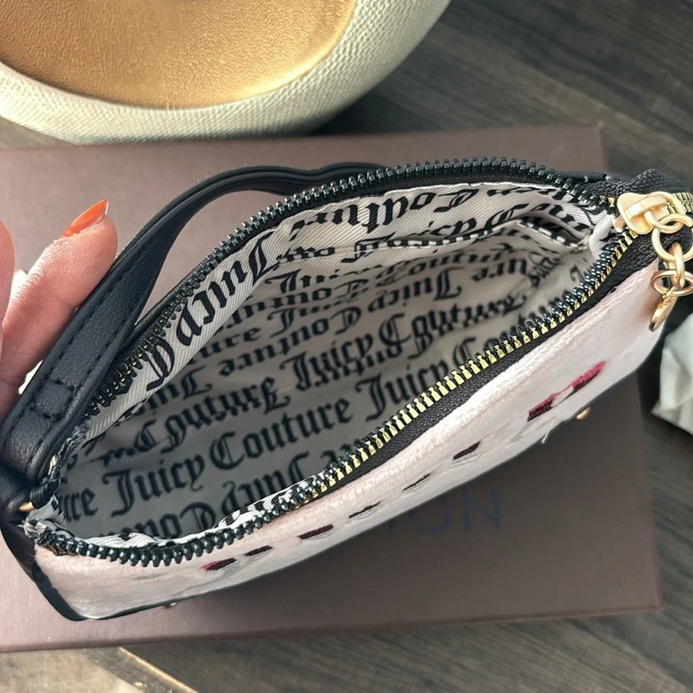 NWT! JUICY COUTURE Retro Vibe Shoulder Bag, Chocolate Blush